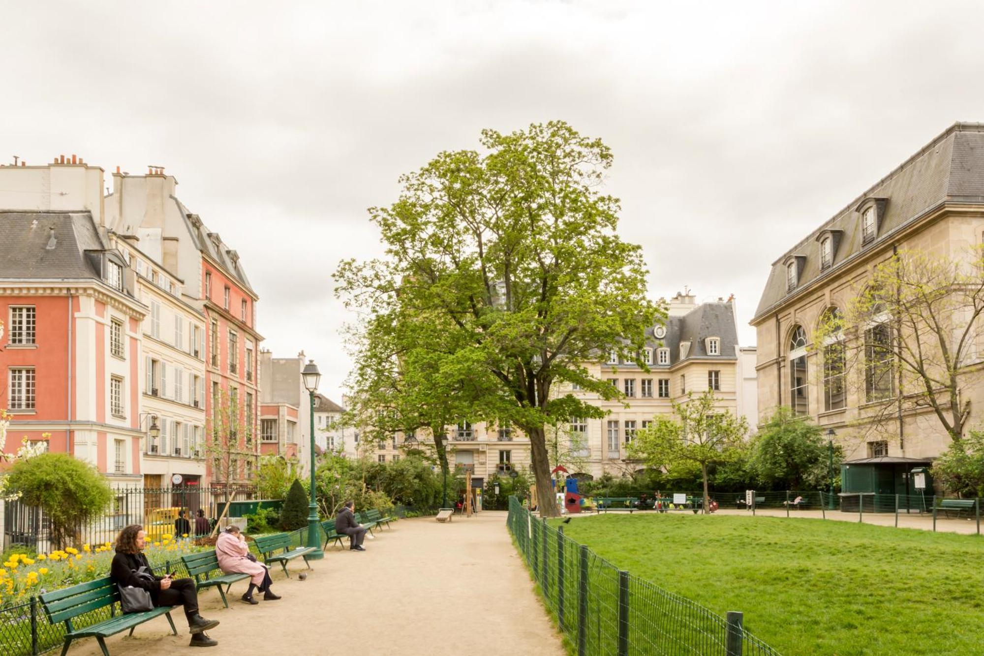 Appartamento Marais Place Des Vosges Sevigne Parigi